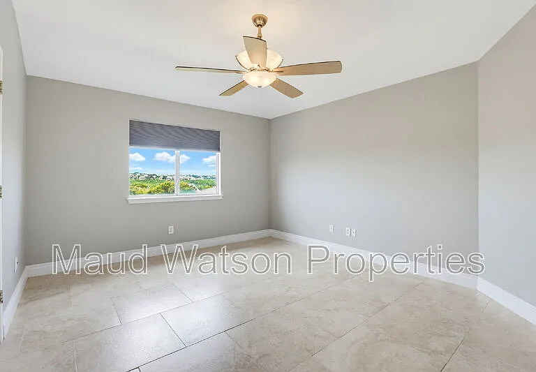 21810 Goldcrest Run — Photo 12