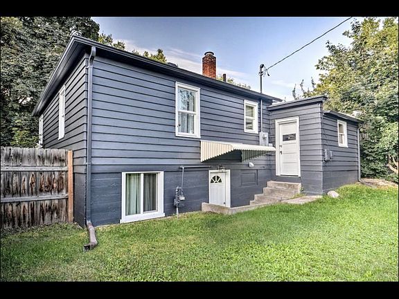 3rd image of 116 S Ave E