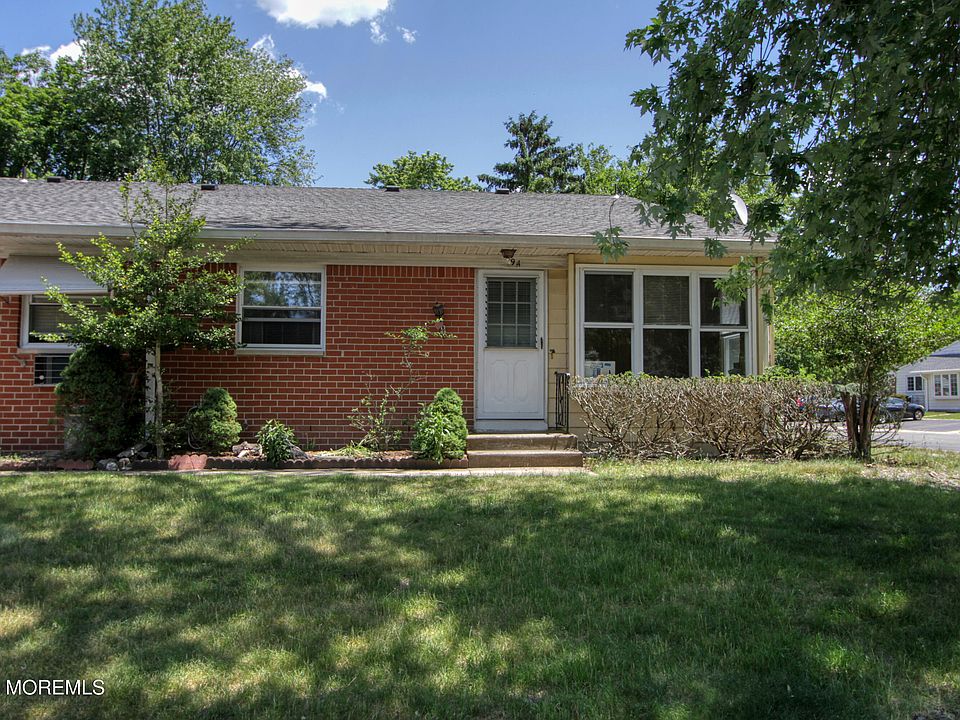 2nd image of 19 Yorktowne Parkway #A