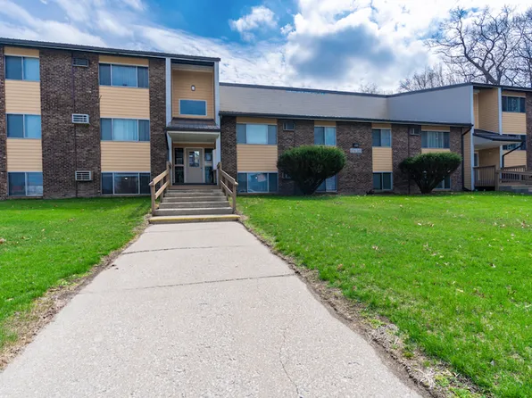 6420 Evergreen Ave #205, Portage, IN 46368