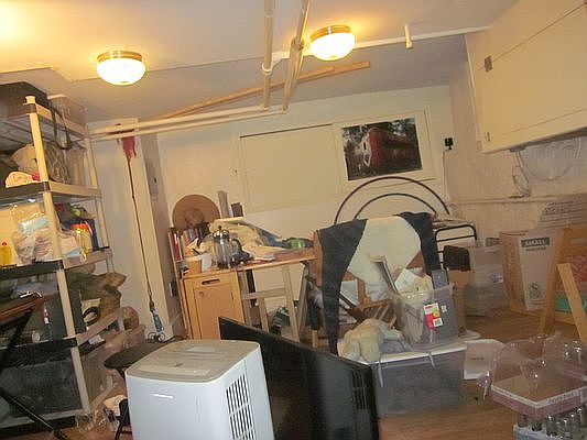 4th image of 39 Kingsland Ave #Fb