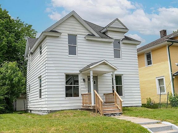 2nd image of 905 N Adams St