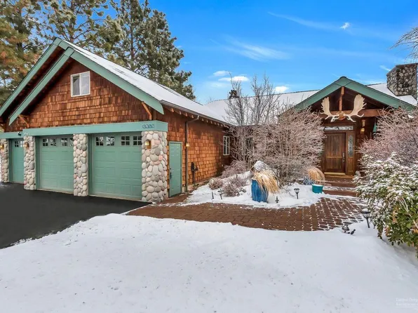 2810 NW Fairway Heights Dr, Bend, OR 97703