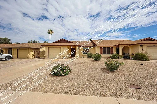 2842 E Irwin Ave Photo 1
