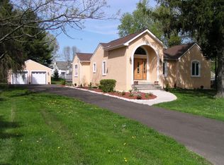 2237 Herblew Rd, Warrington, PA 18976