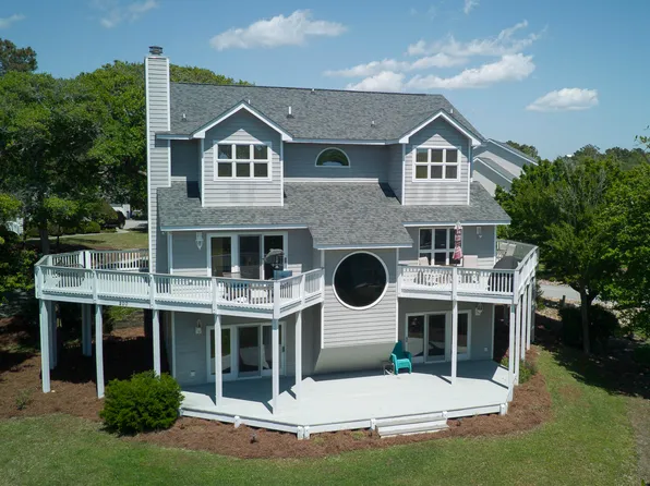 200 Sandhill Crane Court, Emerald Isle, NC 28594