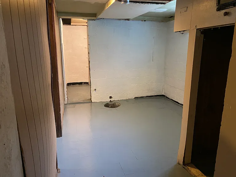333 N Foster Ave — Photo 15