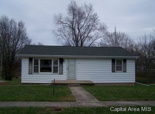 304 S Polk St, Athens, IL 62613