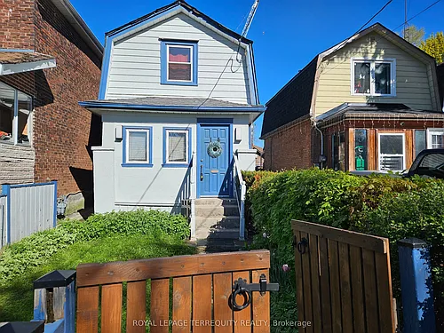 14 Hollis St Photo 1