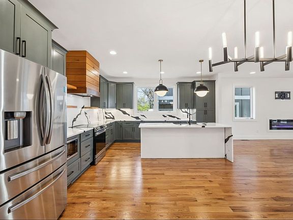 3rd image of 148 Fain St