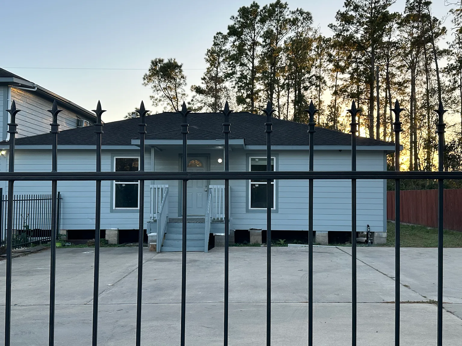 4 bed, $1,750 — Photo 4