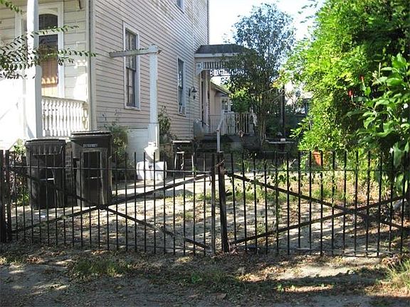 2nd image of 339 Verret St