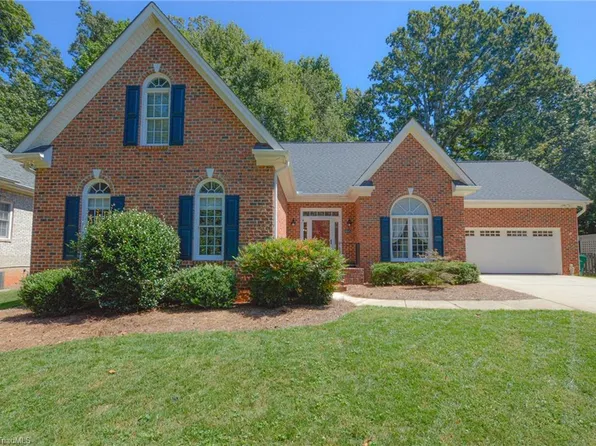 4845 Hearthstone Rd, Clemmons, NC 27012