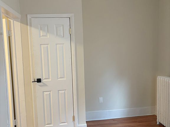 5th image of 112 Targee St #1