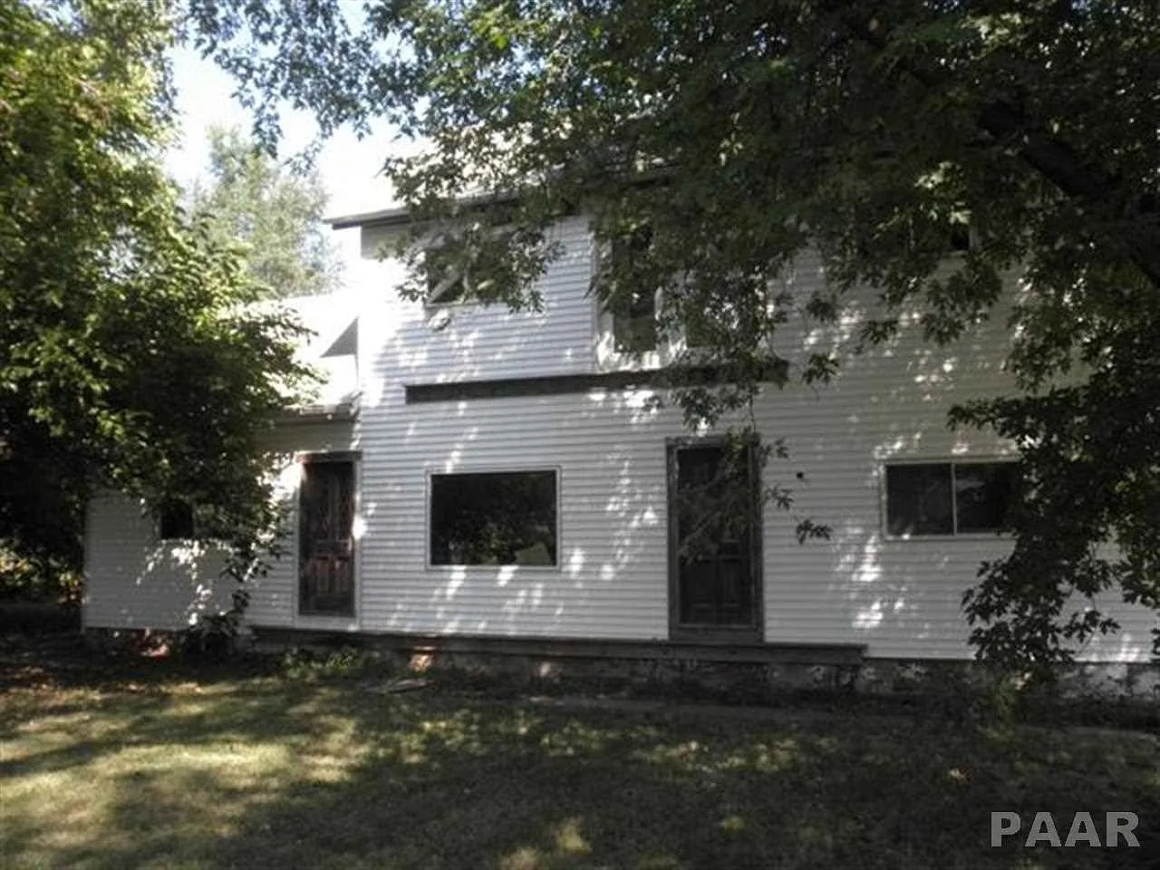 1105 W George St photo 1