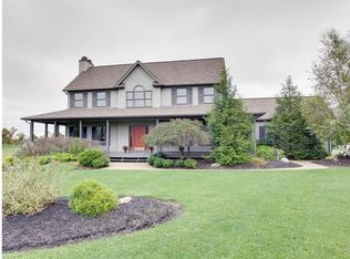 9585 Bascom Rd, Chardon, OH 44024