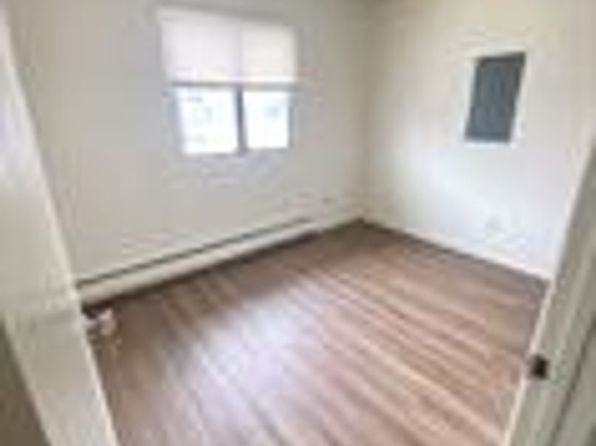 212 14th St APT A