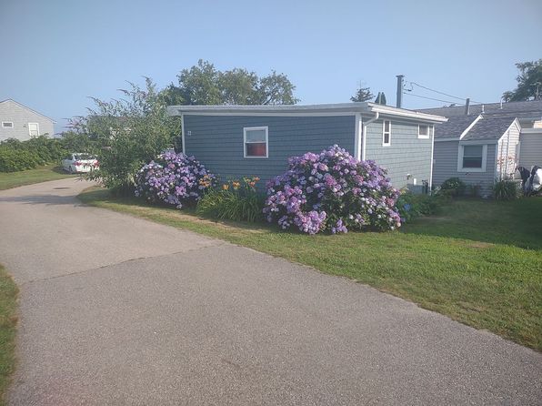 64 Burnside Ave #72, Narragansett, RI 02882