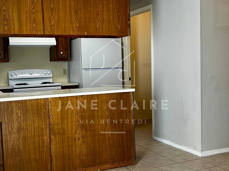 Mill Creek Cir — Photo 5