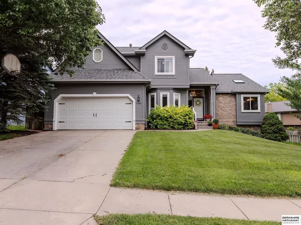 4866 S 170th St, Omaha, NE 68135