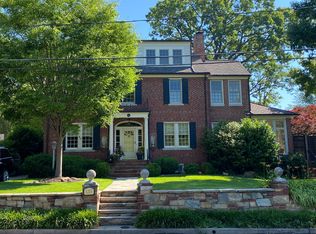 1233 S Oakcrest Rd, Arlington, VA 22202