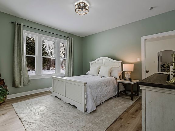 5th image of 71 Dolge Ave