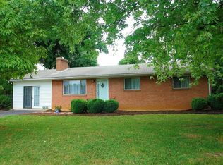 129 Cherryhill Cir NW, Roanoke, VA 24017
