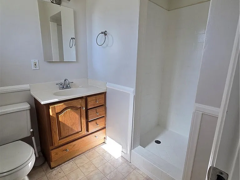 394 N Clinton St — Photo 19
