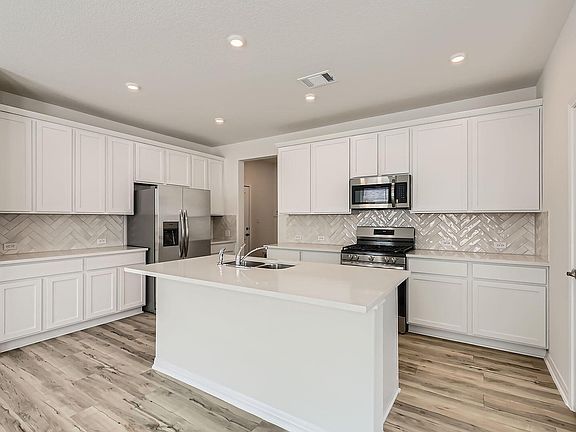 4th image of 2313 Sawdust Dr
