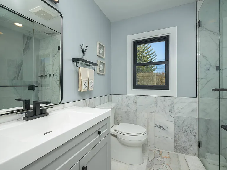 24 Maple St — Photo 10