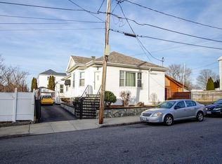 526 Hicks St, Fall River, MA 02724