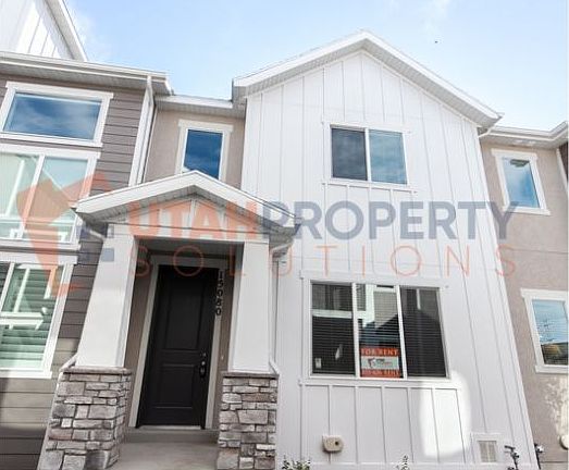 3rd image of 15080 S Wild Horse Way