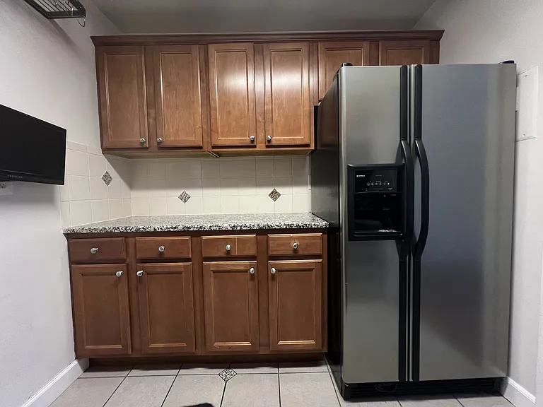 6001 Arlington Blvd #305 — Photo 11