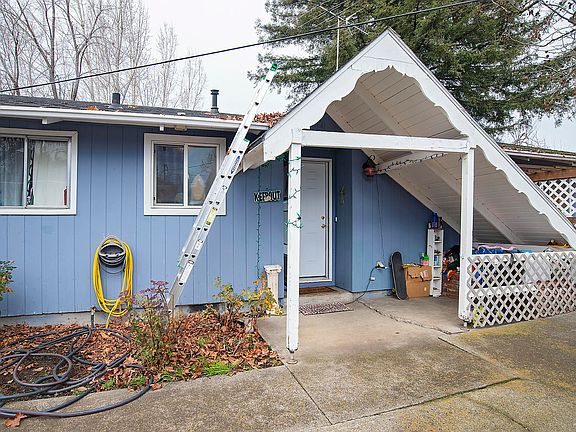 3rd image of 1657 Kings Hwy
