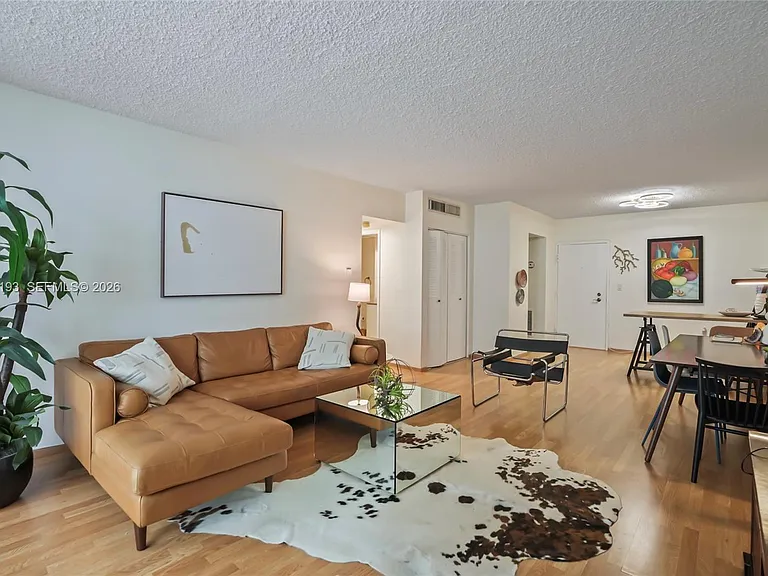 800 West Ave #738 — Photo 2