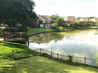 170 S Hall Dr, Sugar Land, TX 77478