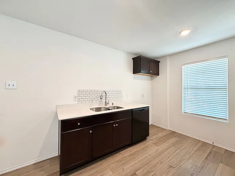 5903 Nyquist Way — Photo 6