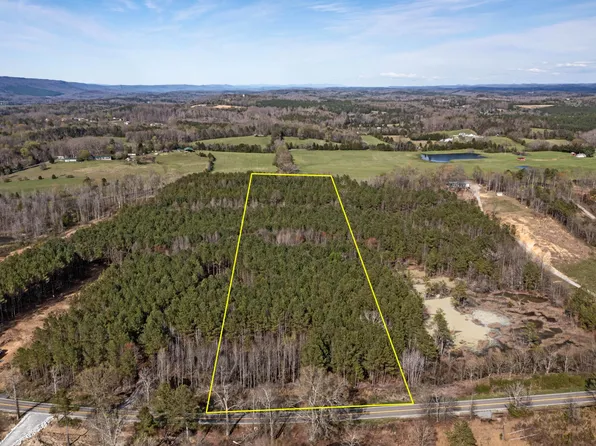 1095 White Flats Rd, Evensville, TN 37332
