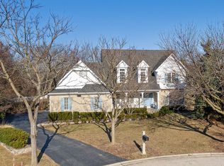 340 Coralynn Ct, Willowbrook, IL