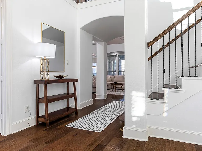 29110 Davenport Dr — Photo 4