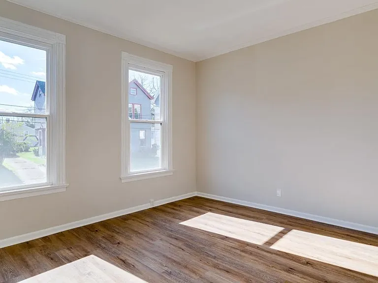 1734 Cleveland Ave — Photo 8