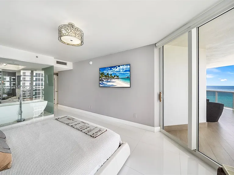4779 S Collins Ave #2604 — Photo 14