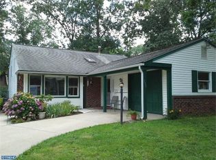 519 Revere Dr, Turnersville, NJ 08012