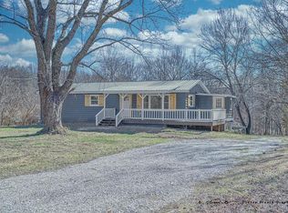 571 Welchland Camp Rd, Spencer, TN 38585