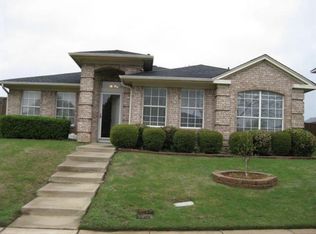 1154 Wake Forest Dr, Lewisville, TX 75077