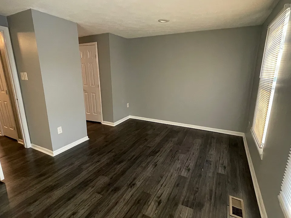 7777 Paddock Way