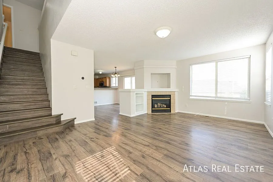 2 Weeks Free Rent If Moved In By 8/31 Or Doggie Door Installed In The Home! Beautiful 4bd/3ba Hom... — Photo 3
