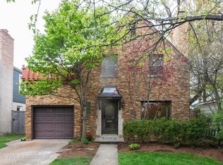 1009 Oakton St, Evanston, IL 60202