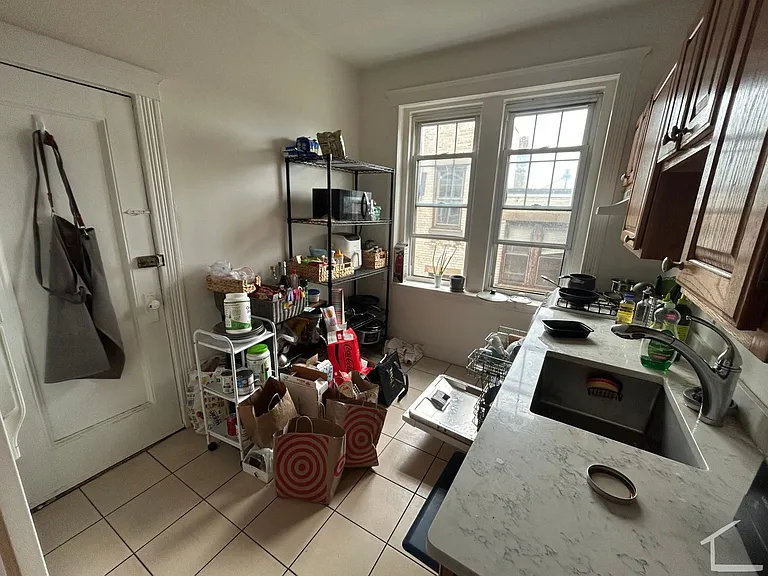 27 Mount Hood Rd #9 — Photo 3