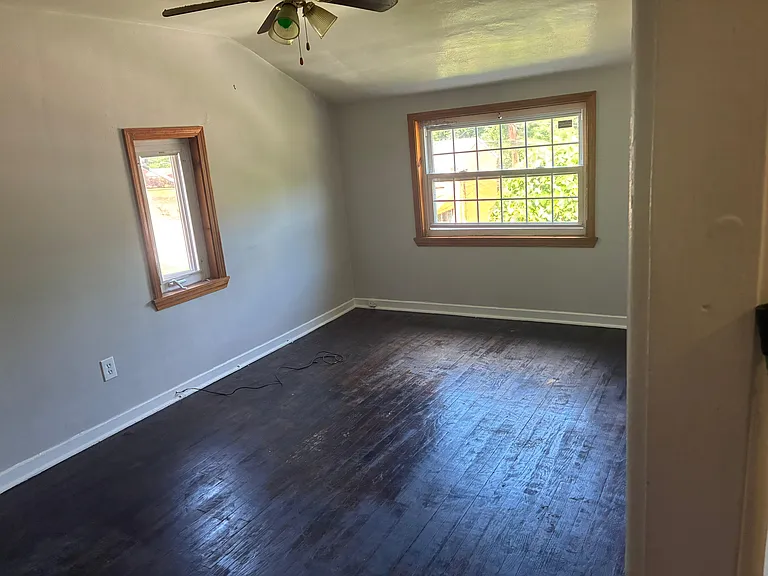 305 Jacob Dr — Photo 13